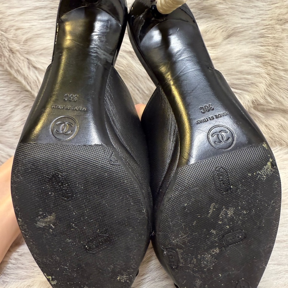 Chanel Black Mules with Patent Leather Cap Toe - Picture 8 of 9